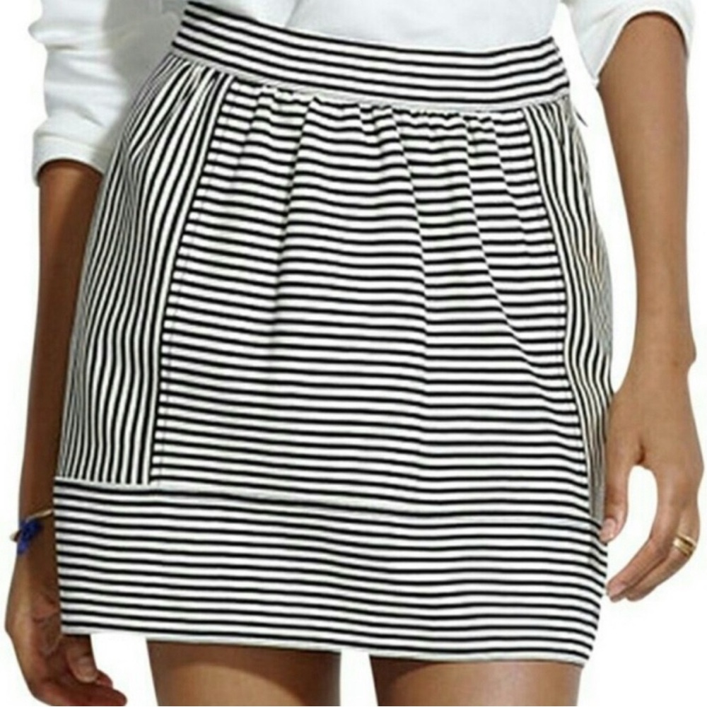 NWT Madewell Swivel Ponte Striped  Black and White Mini Skirt-Preppy-Size‎ 4